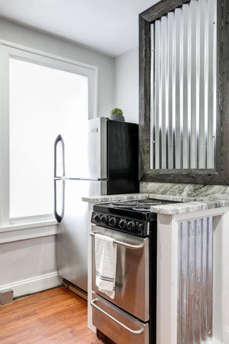 Appartement Charming, Happy 1-Bed Oasis: Rva Retreat Awaits! à Richmond Extérieur photo